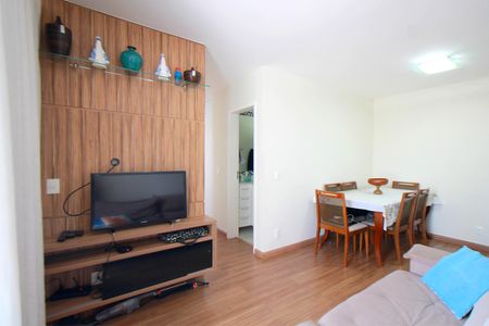 Sala de apartamento à venda com 3 quartos, 70m² em Jardim Guanabara, Belo Horizonte