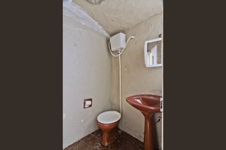 Casa à venda com 300m², 2 quartos e 4 vagas Casa à venda com 300m², 2 quartos e 4 vagasÁrea de Serviço