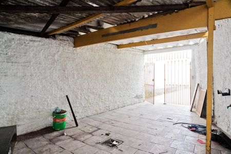 Casa à venda com 300m², 2 quartos e 4 vagas Casa à venda com 300m², 2 quartos e 4 vagasÁrea externa