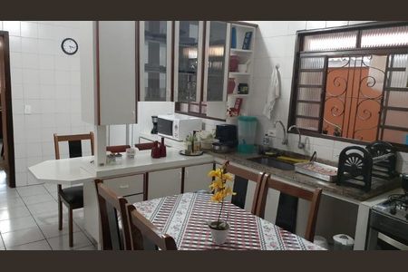 Foto 03 de casa à venda com 3 quartos, 115m² em Centro Histórico de, São Paulo