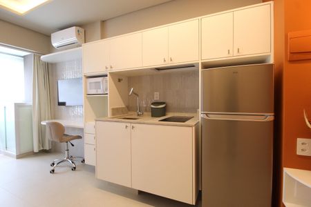 Cozinha de casa de condomínio à venda com 1 quarto, 27m² em Vila Olímpia, São Paulo