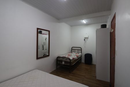 Quarto de casa para alugar com 1 quarto, 63m² em Igara, Canoas