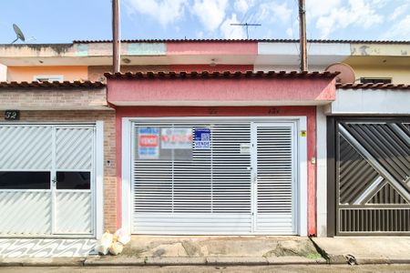 Casa à venda com 100m², 3 quartos e 1 vaga Casa à venda com 100m², 3 quartos e 1 vagaFachada