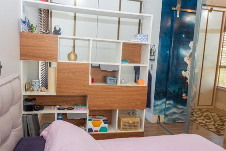 Quarto de apartamento à venda com 1 quarto, 70m² em Usina Piratininga, São Paulo
