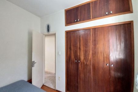 Casa para alugar com 328m², 3 quartos e 4 vagas Casa para alugar com 328m², 3 quartos e 4 vagasQuarto 2