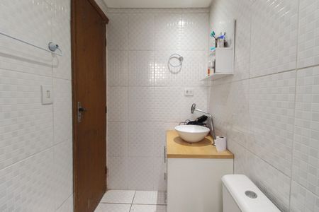 Apartamento à venda com 53m², 2 quartos e 1 vaga Apartamento à venda com 53m², 2 quartos e 1 vagaBanheiro