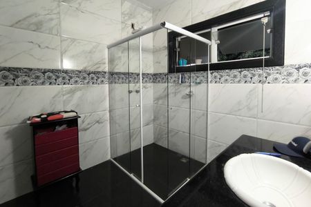 Casa de condomínio à venda com 129m², 3 quartos e 3 vagasBanheiro da Suíte