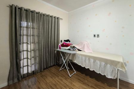 Casa de condomínio à venda com 129m², 3 quartos e 3 vagasQuarto 2