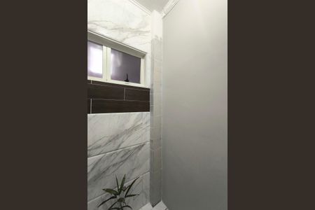 Casa de condomínio à venda com 129m², 3 quartos e 3 vagasLavabo