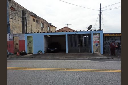 Casa para alugar com 90m², 2 quartos e 1 vaga Casa para alugar com 90m², 2 quartos e 1 vagaFachada