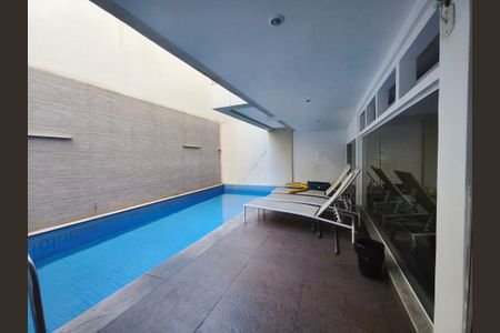 Apartamento à venda com 70m², 2 quartos e 1 vaga Apartamento à venda com 70m², 2 quartos e 1 vagaÁrea comum - Piscina