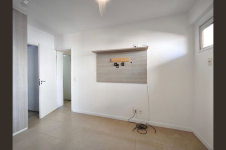 Apartamento à venda com 70m², 2 quartos e 1 vaga Apartamento à venda com 70m², 2 quartos e 1 vagaSuíte