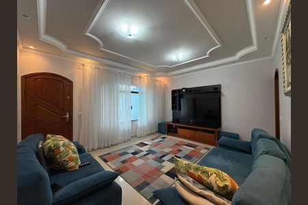 Casa à venda com 260m², 3 quartos e 3 vagas Casa à venda com 260m², 3 quartos e 3 vagasSala