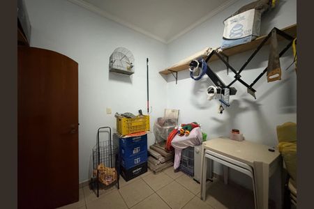 Casa à venda com 260m², 3 quartos e 3 vagas Casa à venda com 260m², 3 quartos e 3 vagasDepósito