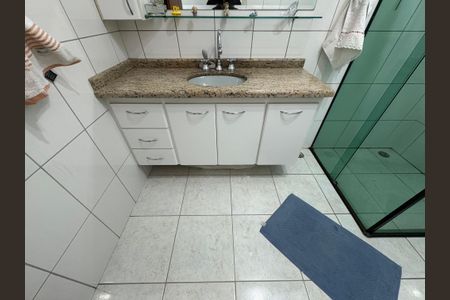 Casa à venda com 260m², 3 quartos e 3 vagas Casa à venda com 260m², 3 quartos e 3 vagasBanheiro