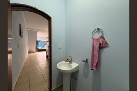 Casa à venda com 260m², 3 quartos e 3 vagas Casa à venda com 260m², 3 quartos e 3 vagasLavabo 3
