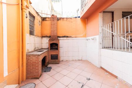 Casa para alugar com 115m², 5 quartos e 1 vagaQuintal