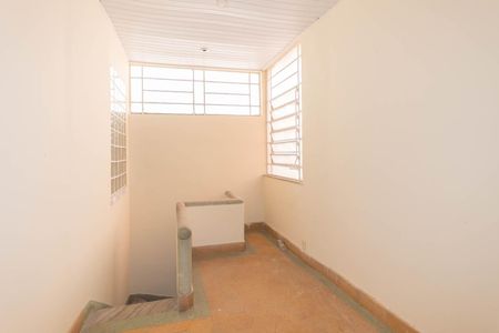 Casa para alugar com 115m², 5 quartos e 1 vagaHall segundo andar