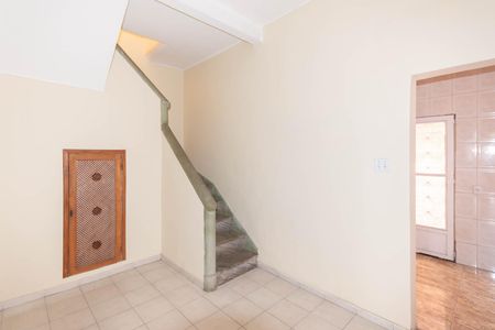 Casa para alugar com 115m², 5 quartos e 1 vagaHall