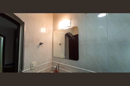 Casa à venda com 219m², 3 quartos e 2 vagasBanheiro da Suíte