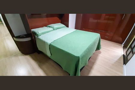 Casa à venda com 219m², 3 quartos e 2 vagasSuíte