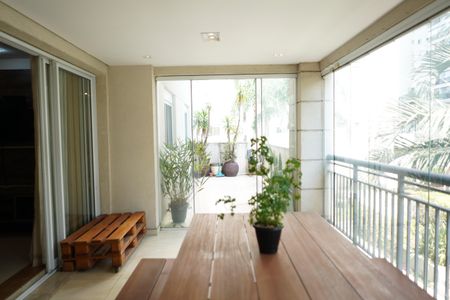 Apartamento para alugar com 149m², 3 quartos e 2 vagasSacada da Sala