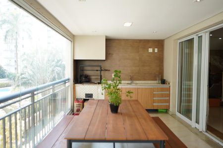 Apartamento para alugar com 149m², 3 quartos e 2 vagasSacada da Sala