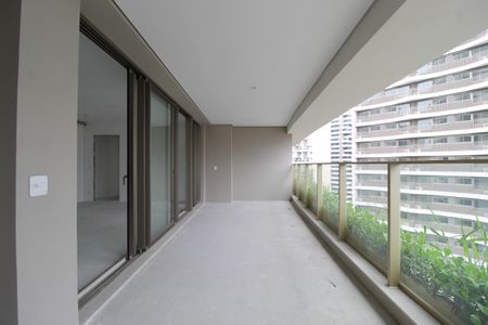 Varanda de apartamento à venda com 3 quartos, 151m² em Indianópolis, São Paulo