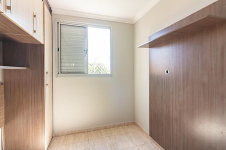 Quarto 1 de apartamento para alugar com 2 quartos, 52m² em Jardim Roberto, Osasco