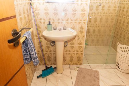 Casa à venda com 175m², 4 quartos e 2 vagasBanheiro Social