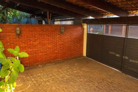 Casa à venda com 175m², 4 quartos e 2 vagasGaragem