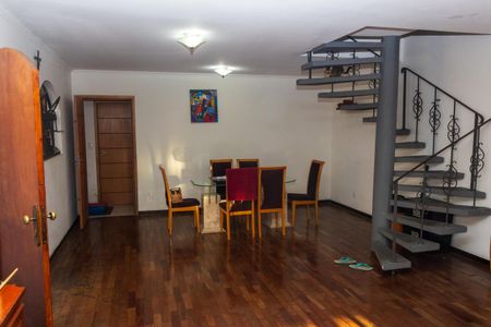 Sala de casa à venda com 4 quartos, 175m² em Vila Sao Paulo, São Paulo