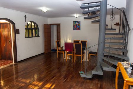 Sala de casa à venda com 4 quartos, 175m² em Vila Sao Paulo, São Paulo