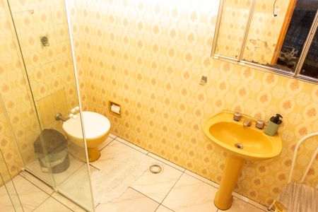 Casa à venda com 175m², 4 quartos e 2 vagasBanheiro da Suíte