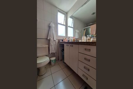 Apartamento à venda com 115m², 3 quartos e 1 vagaBanheiro da Suíte 