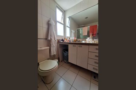 Apartamento à venda com 115m², 3 quartos e 1 vagaBanheiro da Suíte 