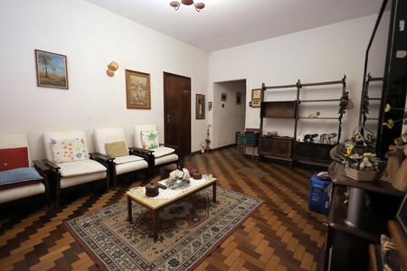 Casa à venda com 500m², 4 quartos e 3 vagasSala