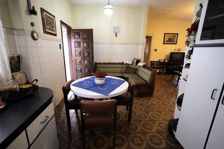 Casa à venda com 500m², 4 quartos e 3 vagasCozinha