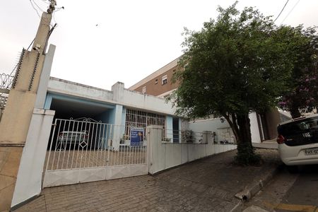 Casa à venda com 500m², 4 quartos e 3 vagasFachada