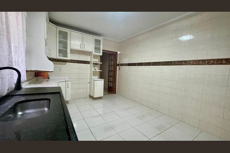 Casa para alugar com 145m², 3 quartos e 4 vagas Casa para alugar com 145m², 3 quartos e 4 vagasCozinha