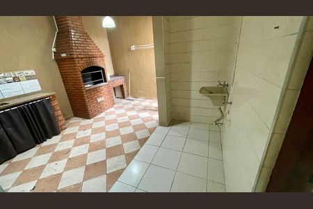 Área de Serviço de casa para alugar com 3 quartos, 145m² em Jardim Santa Clara, Guarulhos