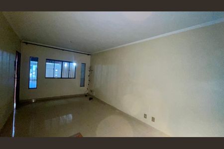 Sala de casa à venda com 3 quartos, 145m² em Jardim Santa Clara, Guarulhos