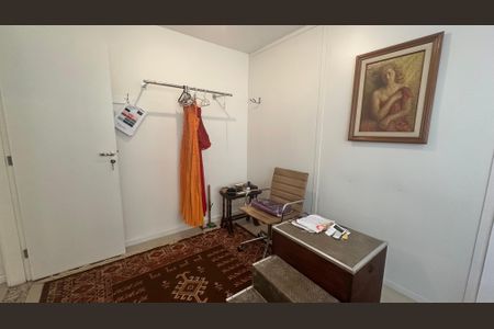 Casa à venda com 250m², 4 quartos e 2 vagasQuarto 