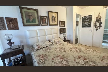 Casa à venda com 250m², 4 quartos e 2 vagasSuíte 4