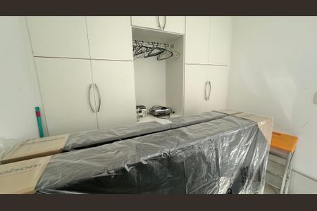 Casa à venda com 250m², 4 quartos e 2 vagasQuarto de Serviço