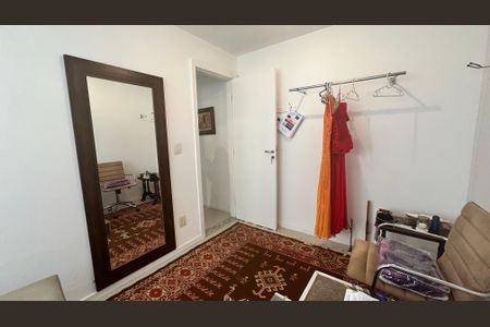 Casa à venda com 250m², 4 quartos e 2 vagasQuarto 