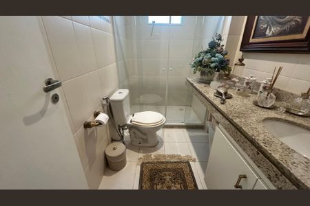 Casa à venda com 250m², 4 quartos e 2 vagasLavabo