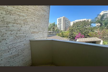 Casa à venda com 250m², 4 quartos e 2 vagasVaranda da Suíte 3
