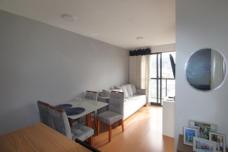 Apartamento à venda com 33m², 1 quarto e sem vagaSala