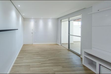 Sala de apartamento à venda com 3 quartos, 75m² em Buritis, Belo Horizonte
